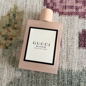 Gucci Eau de Toilette in Cream Bottle